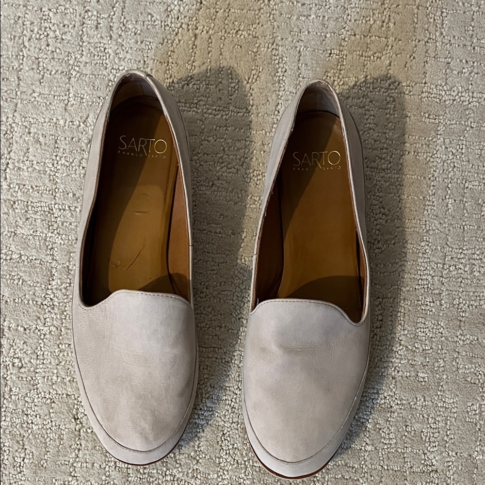 Sarto Women's beige Loafers size 9M